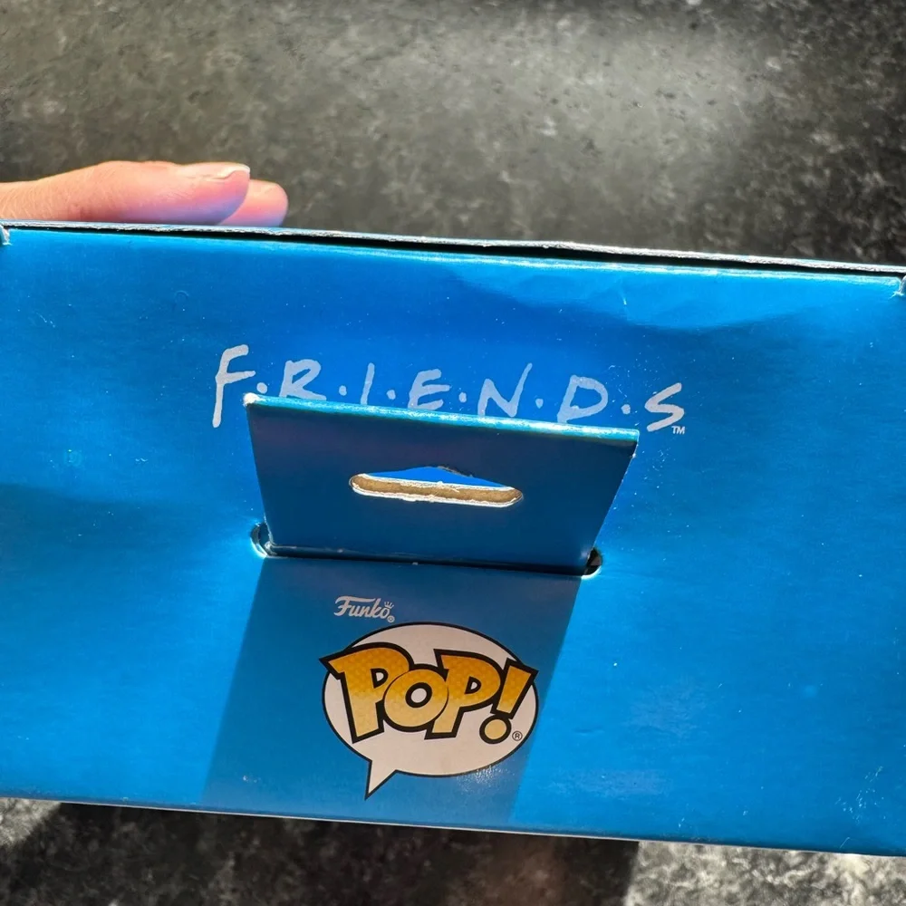 Hallmark Funko‎ Pop Phoebe Buffay Friends Ornament Limited Edition Central Perk